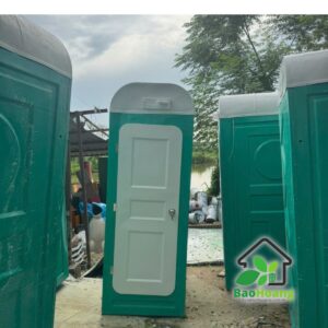 Nhà vệ sinh di động đóng cửa
